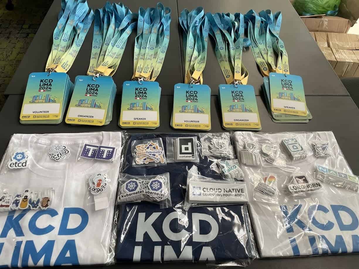 KCD Lima 2024 badges and merchandise