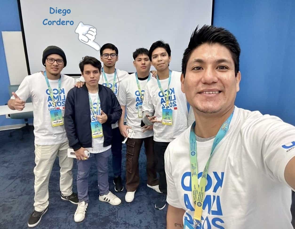 Selfie picture of Diego Cordero and KCD Lima Peru 2024 volunteer group