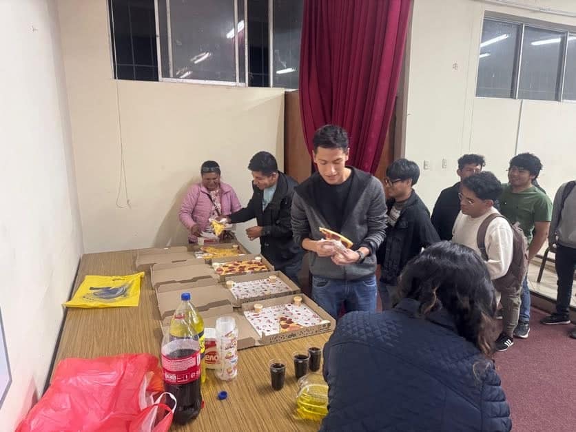 Eating pizza at a cloud native meetup